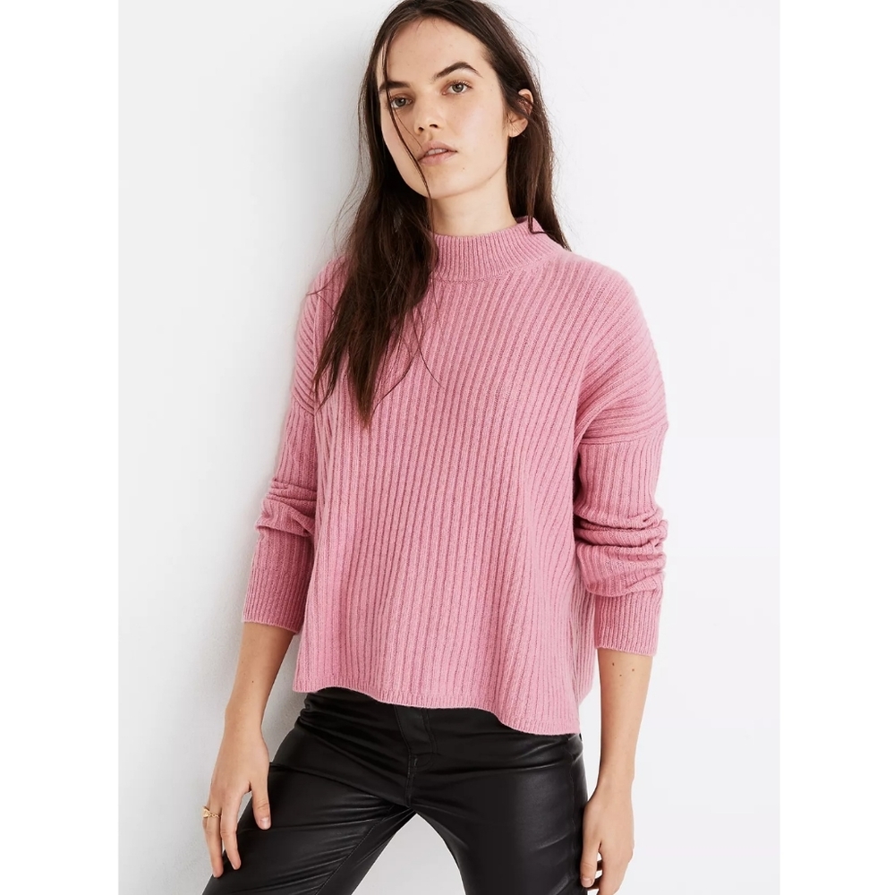 🌸 Madewell | Recycled Cashmere blend  Crop Turtleneck Sweater size Medium